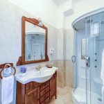 _aib3657_58_59_60_61_interiorroom